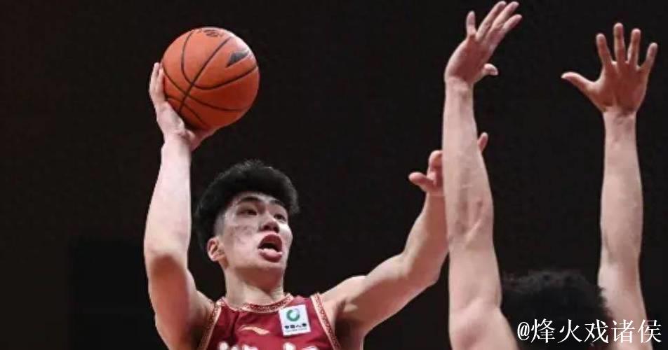 余嘉豪表现抢眼程帅澎贡献12分 浙江击败四川挺进男篮决赛